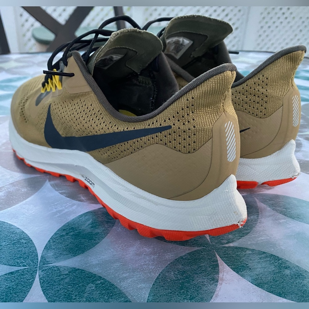 Nike Air Zoom Pegasus36 Trail Running Mens size 12US